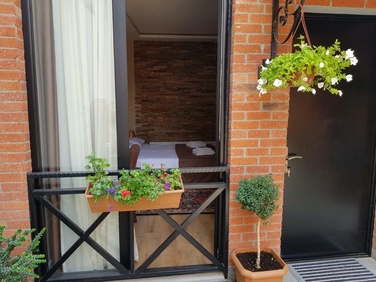Apart Hotel Avlabari Yard Tbilisi Exterior photo